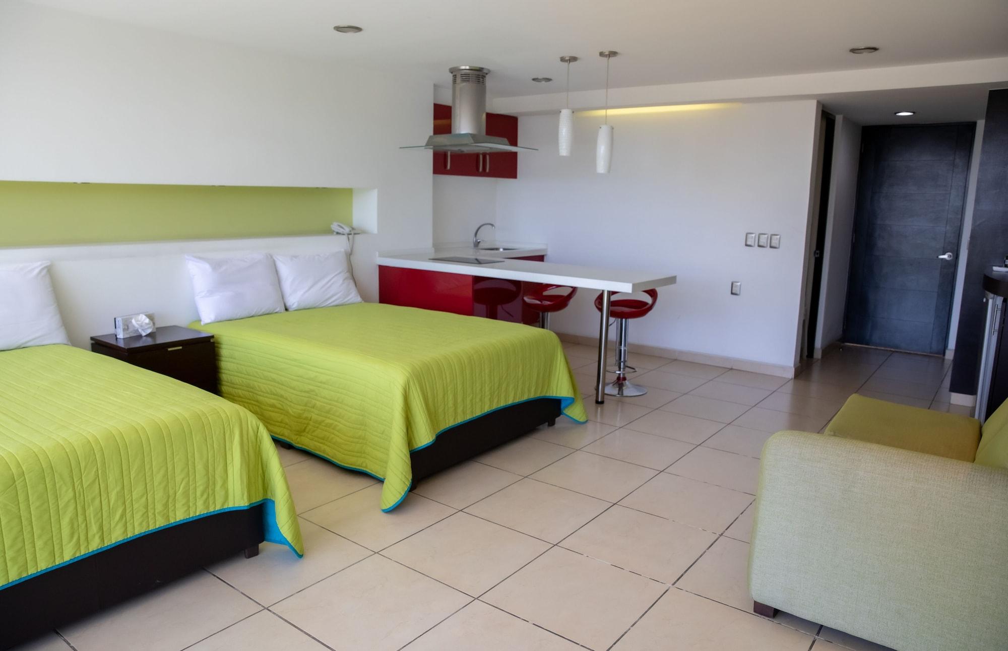 Ramada By Wyndham Acapulco Hotel & Suites Eksteriør billede