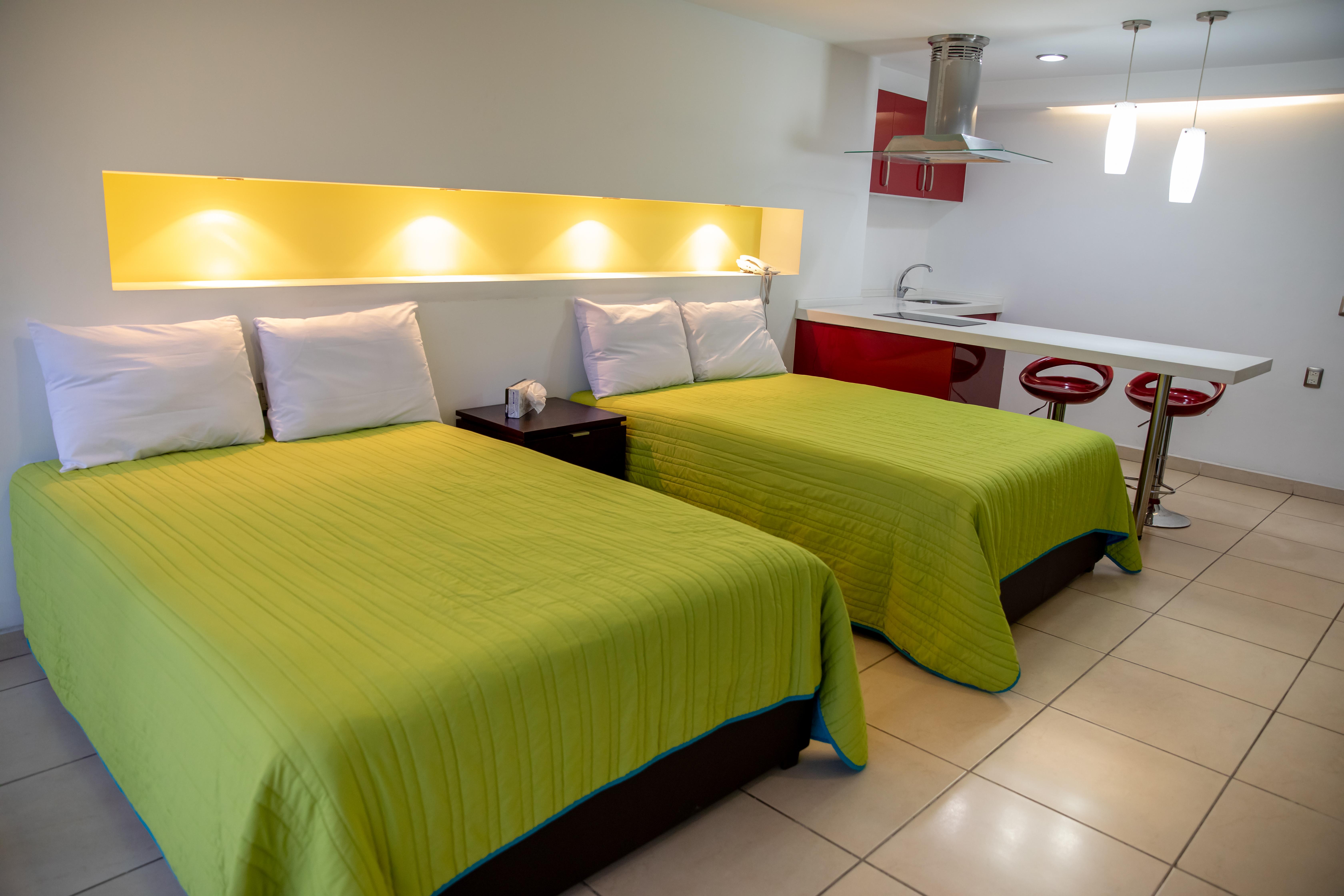 Ramada By Wyndham Acapulco Hotel & Suites Eksteriør billede