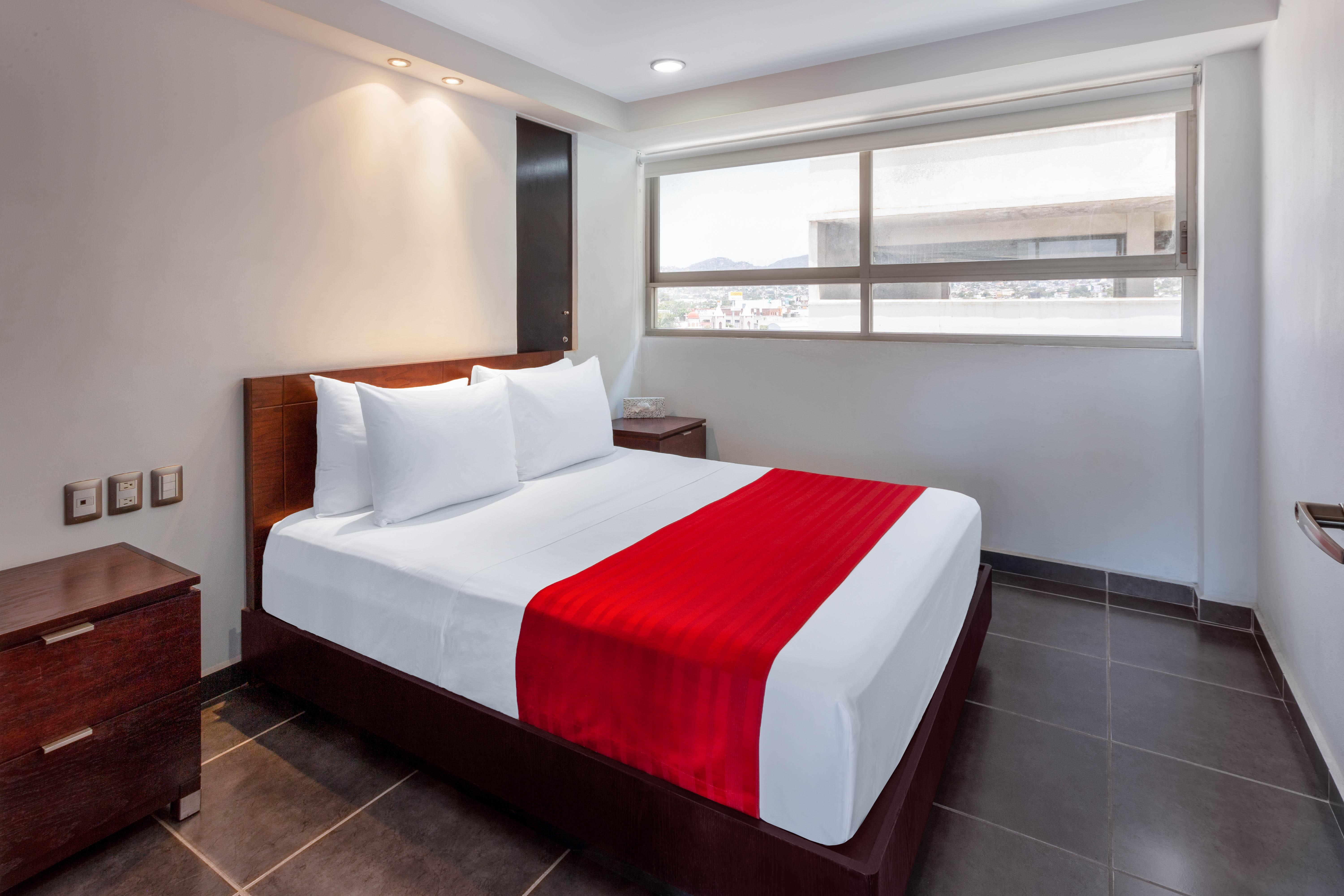 Ramada By Wyndham Acapulco Hotel & Suites Eksteriør billede