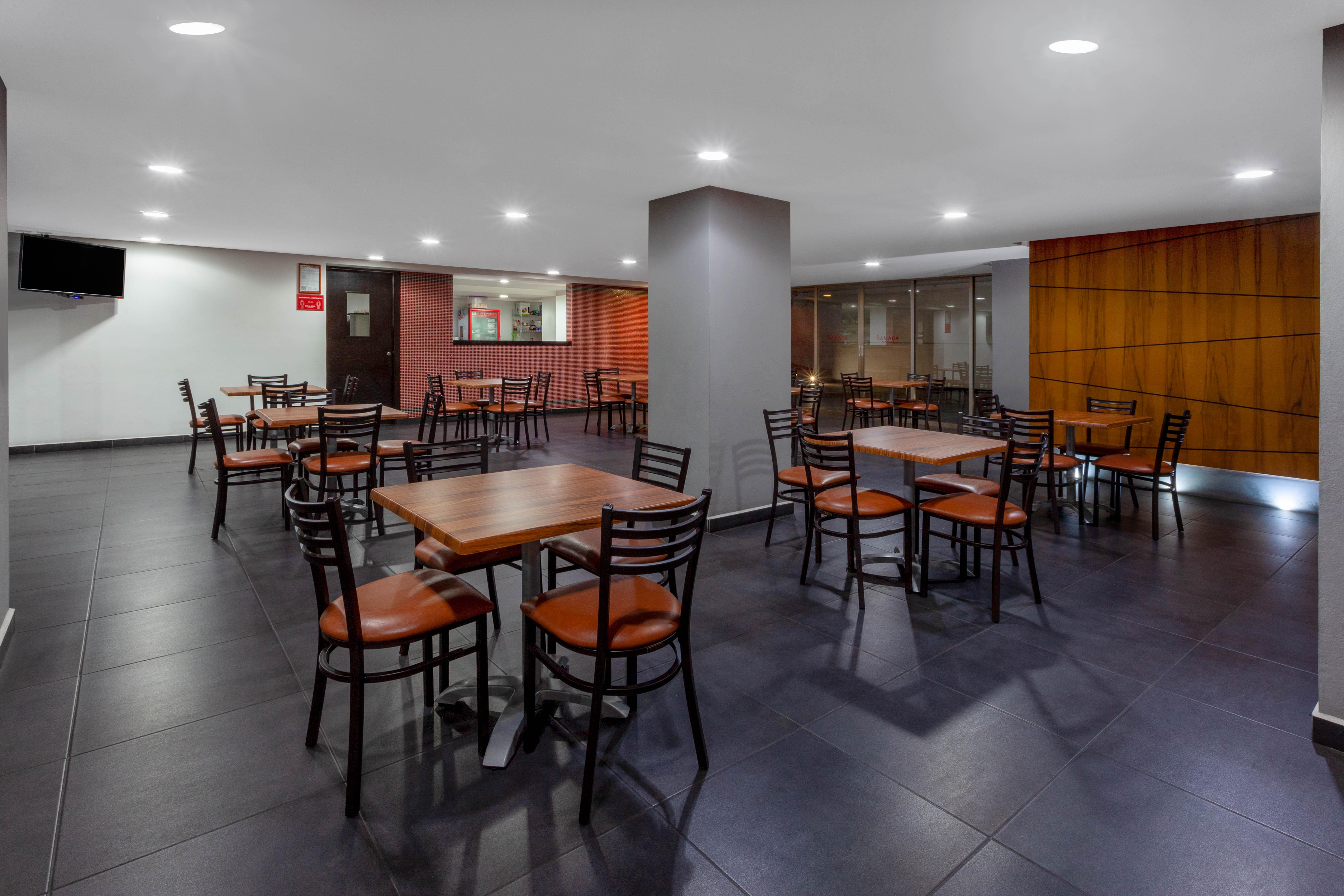Ramada By Wyndham Acapulco Hotel & Suites Eksteriør billede