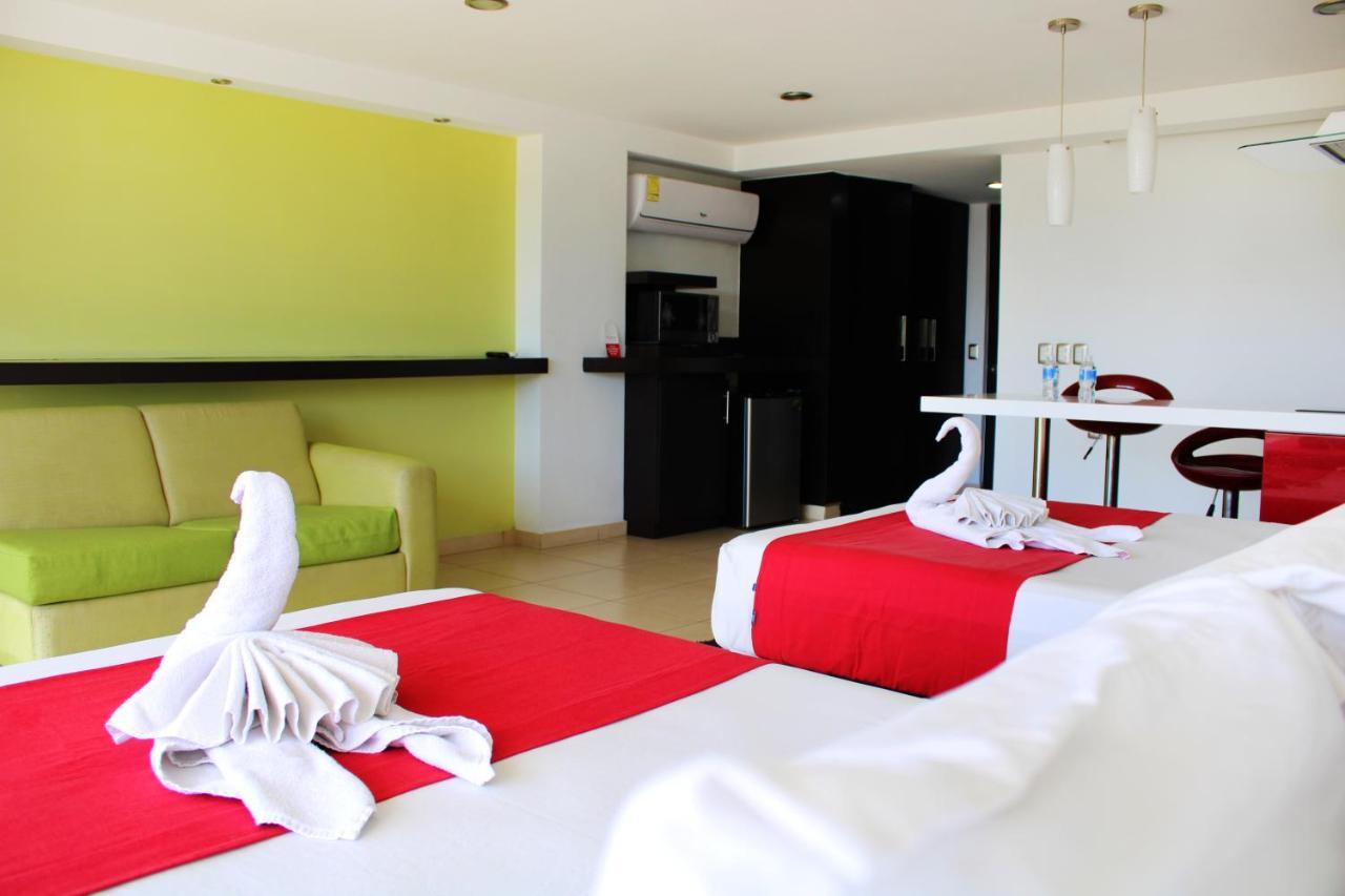 Ramada By Wyndham Acapulco Hotel & Suites Eksteriør billede
