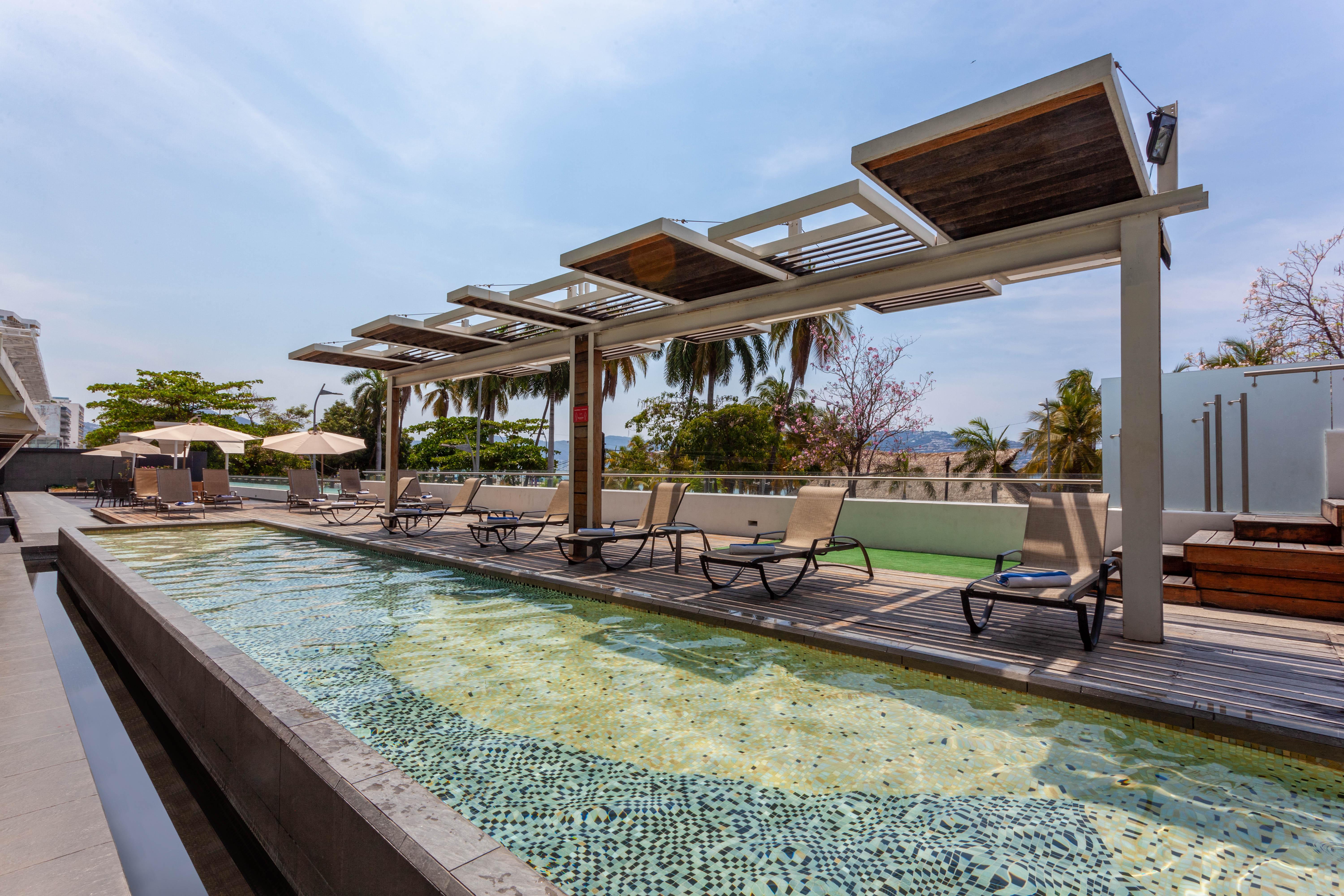 Ramada By Wyndham Acapulco Hotel & Suites Eksteriør billede