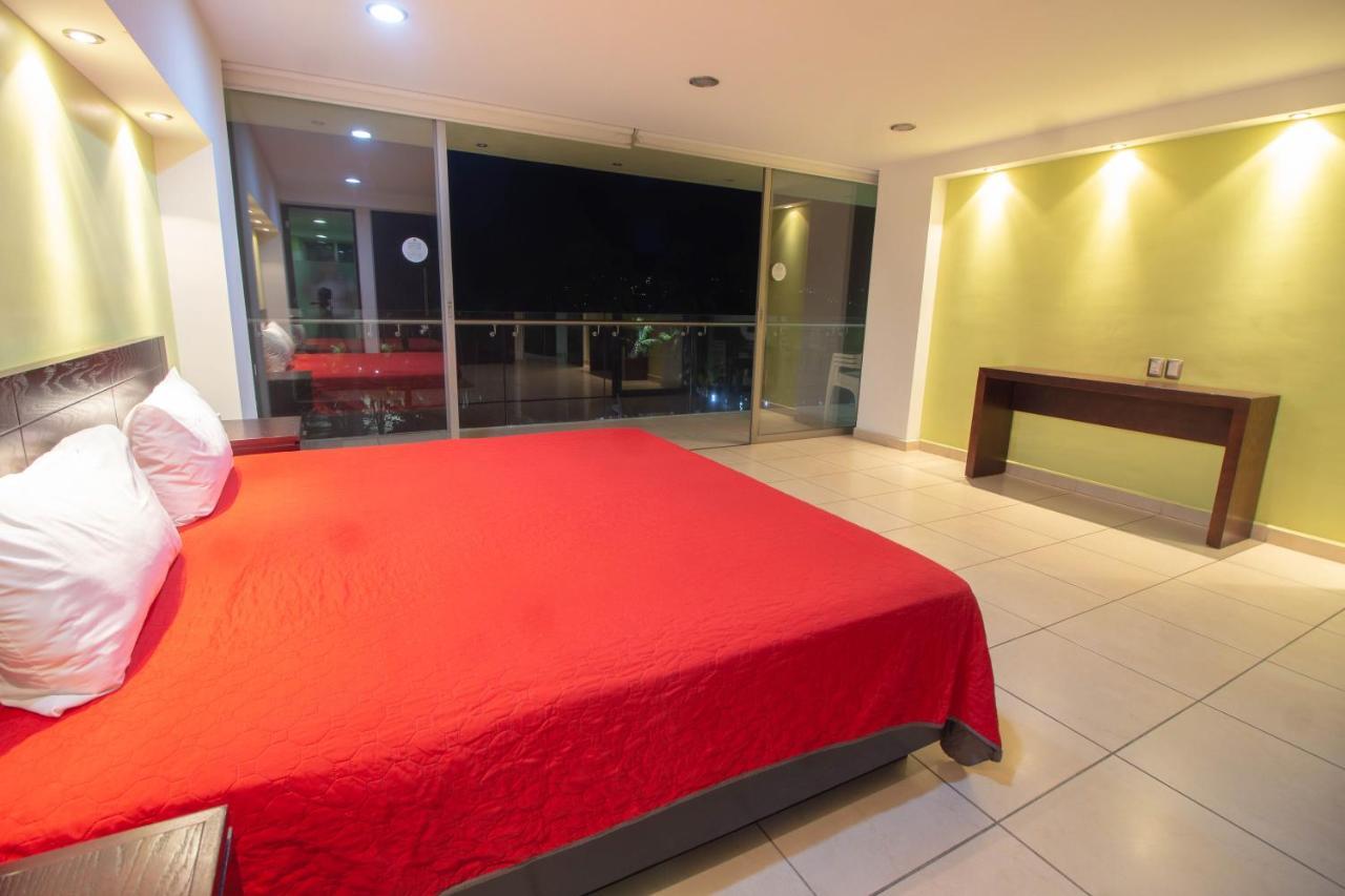 Ramada By Wyndham Acapulco Hotel & Suites Eksteriør billede