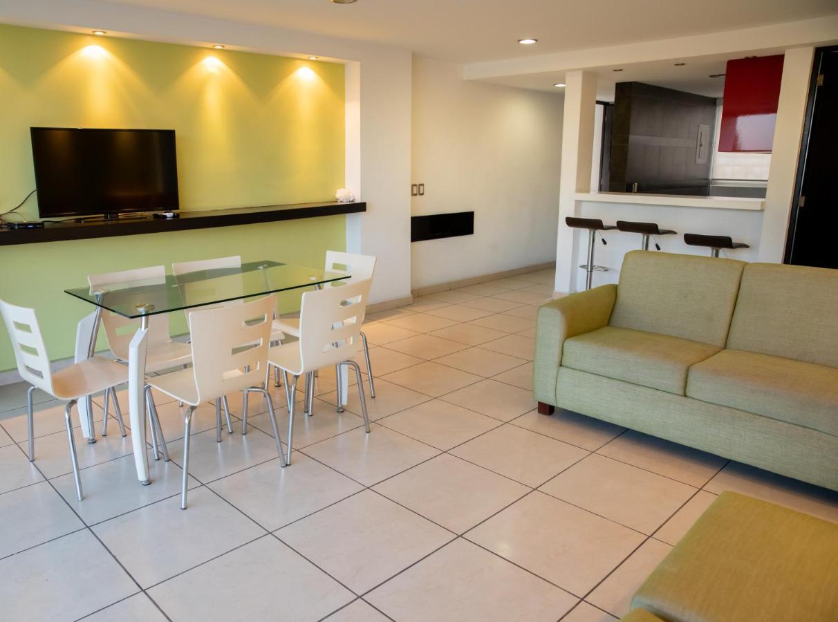 Ramada By Wyndham Acapulco Hotel & Suites Eksteriør billede